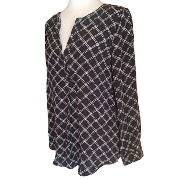 Joie Navy & White Grid Print 100% Silk Pop Over Semi Sheer Blouse Top Size Small - Picture 7 of 10